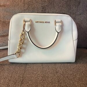Michael Kors Off White Shoulder Bag
